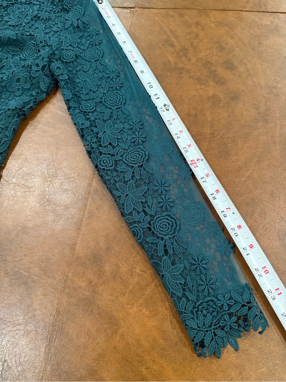 Teri Jon Rickie Freeman Lace Tiered Long-Sleeve Formal Dress Deep Green Size 2 - Picture 10 of 14
